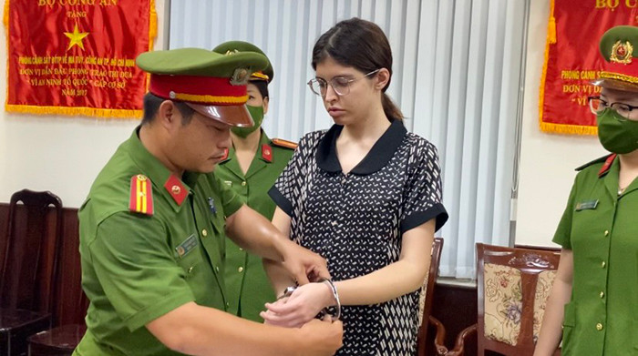 Người mẫu An Tây khi bị bắt.
