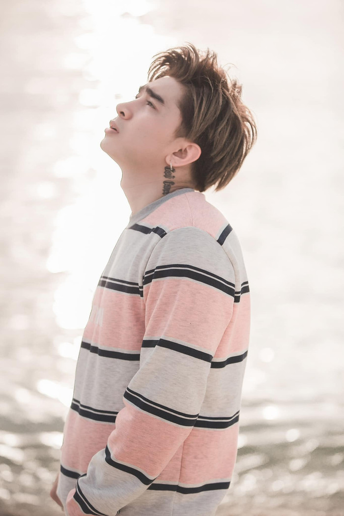 Chi Dân gần như không chia sẻ chuyện đời tư ở trên mạng xã hội. Ảnh: FBNV