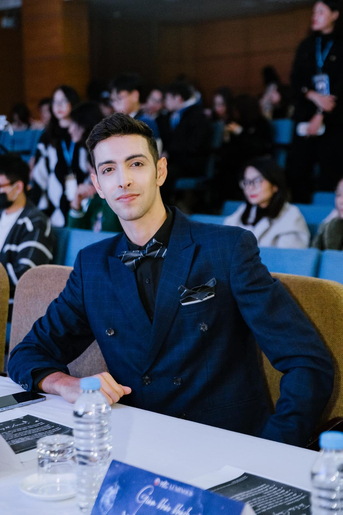 Em trai An Tây sở hữu vẻ ngoài nổi bật cùng loạt thành tích học tập ấn tượng.