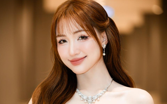 Hoà Minzy công khai chuyện tiêm môi, tiêm má? Ảnh 2