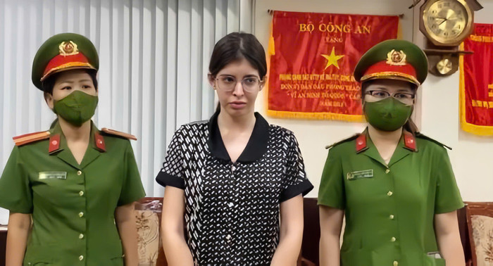 An Tây bị điều tra về hai hành vi gồm Tàng trữ trái phép chất ma tuý và Tổ chức sử dụng trái phép chất ma tuý. 