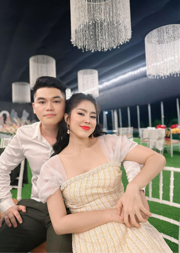 Nữ diễn viên có chồng là hậu phương vững chắc, hết lòng ủng hộ cô trong sự nghiệp.