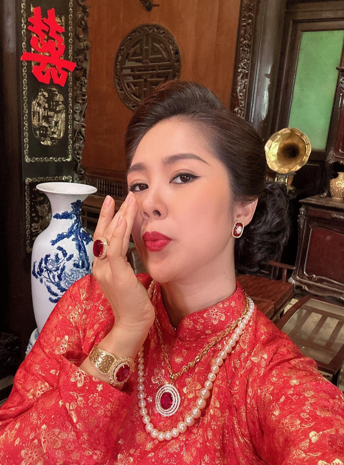 Vai diễn lần này của Lê Phương mang đến một hình ảnh mới, khác nhiều vai diễn có tính cách hiền lành, chịu thương chịu khó trước đây của cô. 