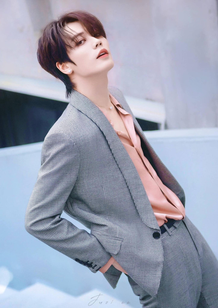 Nam diễn viên từng bị tố lừa đảo người hâm mộ số tiền lên tới hàng tỷ đồng để đánh bạc. 