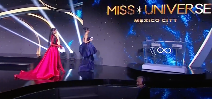 Miss Universe 2024 gây khó hiểu khi sử dụng hình ảnh vô cực gắn liền với một cuộc thi khác là Miss Cosmo.