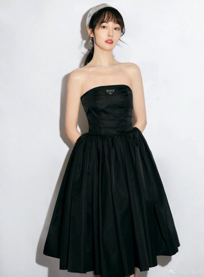 Từng là ngôi sao hàng đầu, Trịnh Sảng đánh mất sự nghiệp của mình vì ồn ào, tai tiếng. 