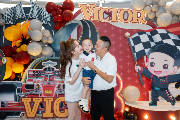 Tổ ấm hạnh phúc của Bảo Thy bên cạnh đại gia Phan Lĩnh và con trai Victor.