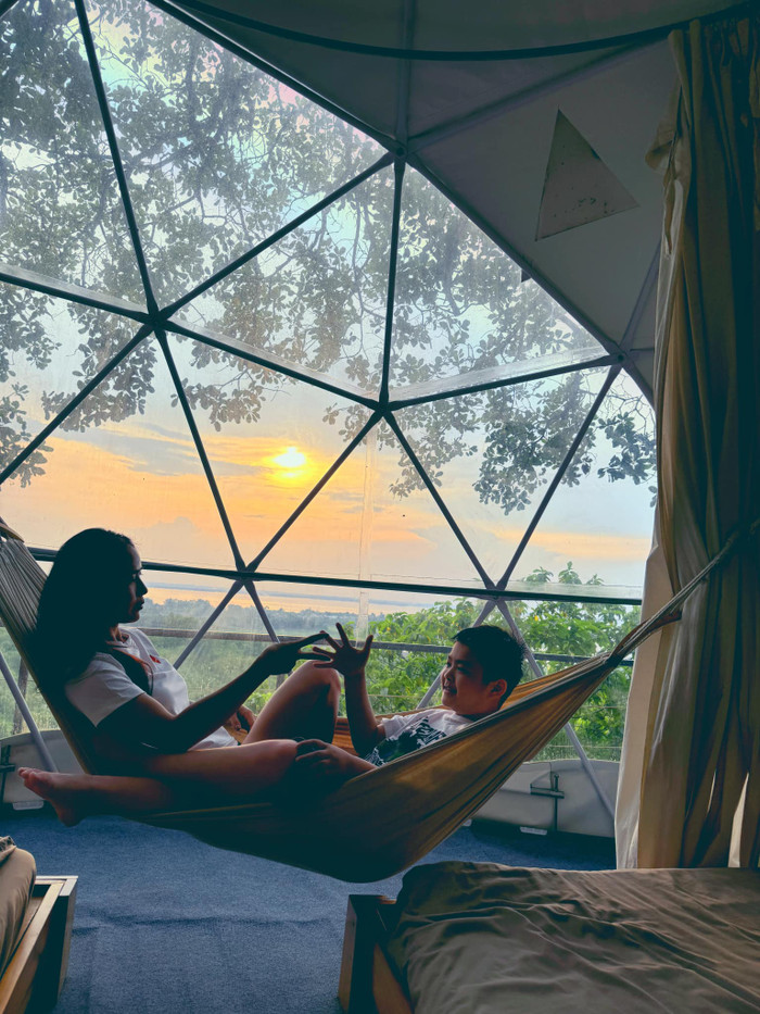 Á hậu Bella Mai từng chia sẻ bức ảnh thân thiết bên cạnh bé Bửu Long - con trai riêng của doanh nhân Bửu Lộc.