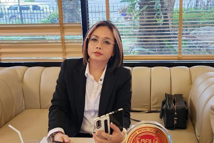 Cảnh sát đột kích văn phòng và bắt giữ bà Krisanong Suwanong tại nhà riêng.