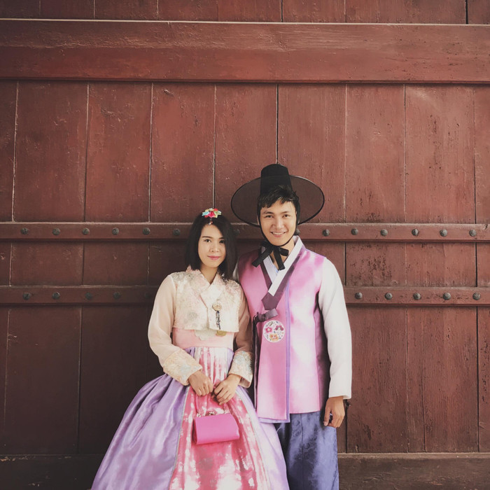 Mạnh Trường và bà xã được nhận xét rất xứng đôi.