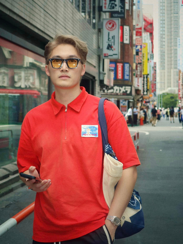 Đình Tú có mặt ở Nhật Bản.