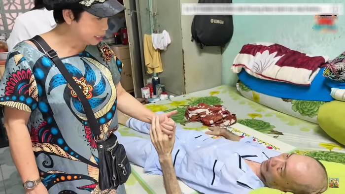 Tô Thanh Phương hiện không thể ngồi dậy, không còn nhớ tên của các đồng nghiệp.