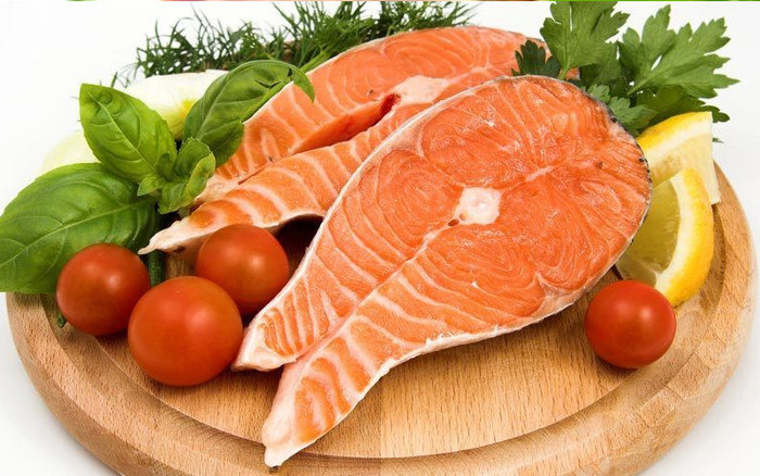 Trong cá cũng chứa hàm lượng protein lớn.