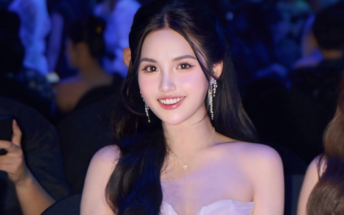 Hoa khôi Áo dài Việt Nam 2024 diện đầm cúp ngực, khoe trọn bờ vai gợi cảm Ảnh 2