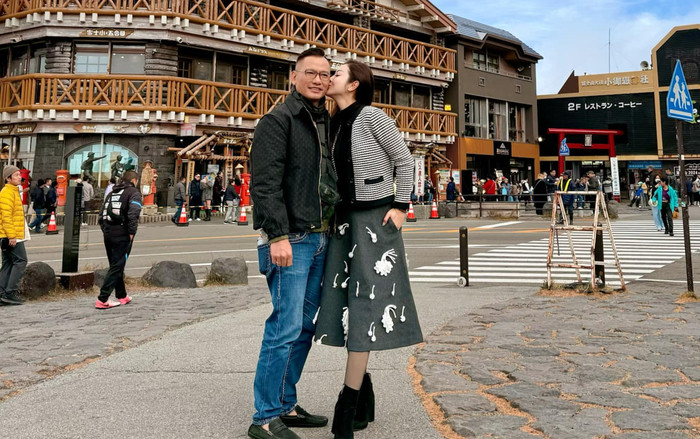 'Hoa hậu 4 con' khoe ảnh bên chồng doanh nhân, nhắn nhủ đầy ngọt ngào Ảnh 2