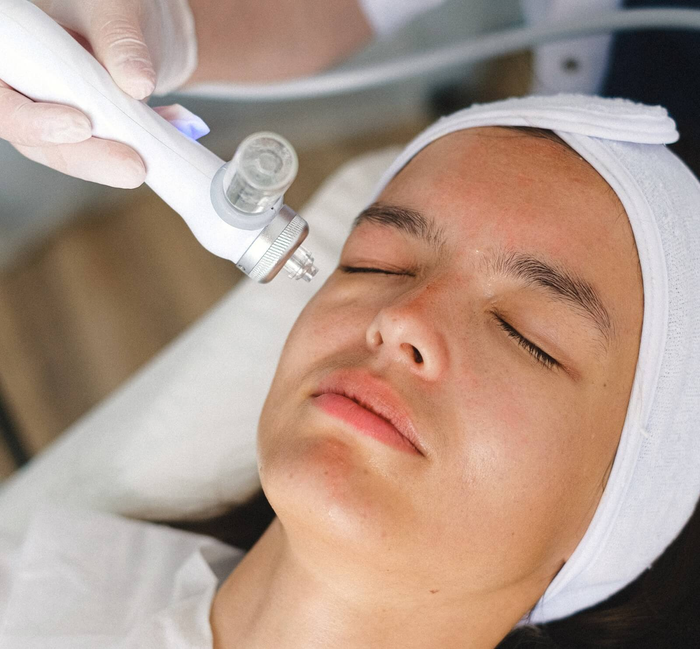 Ultherapy không chỉ giúp nâng cơ mà còn mang lại vẻ ngoài tự nhiên, phù hợp cho những ai chưa sẵn sàng với phẫu thuật.