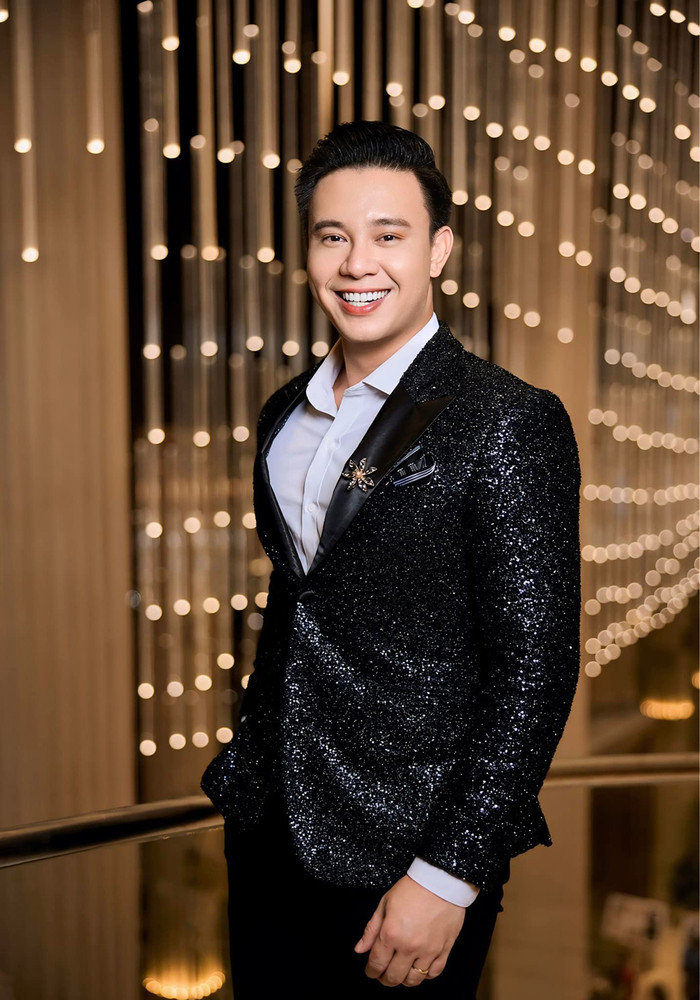 Vượt qua mọi biến cố, Đông Hùng dần cân bằng được cuộc sống.