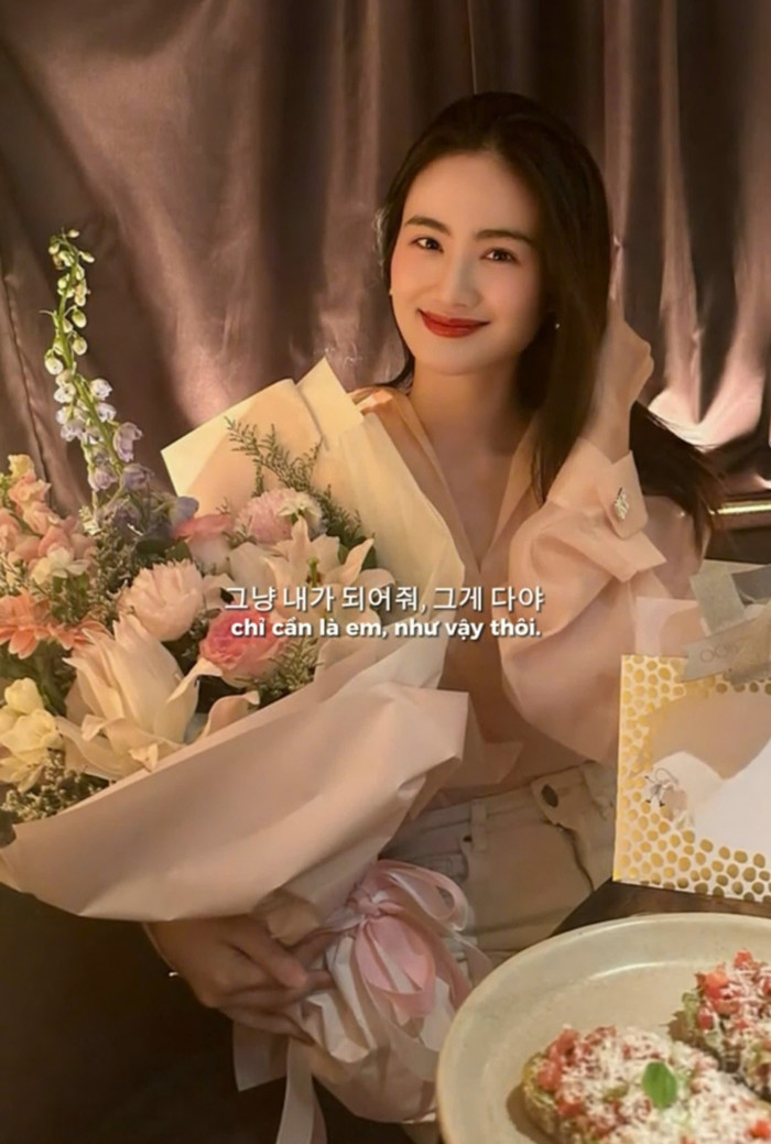 Khoảnh khắc này nhanh chóng thu hút sự chú ý và trở thành đề tài được người hâm mộ bàn luận.  