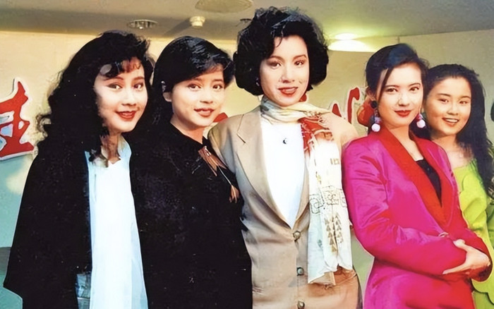 Nữ diễn viên hạng A gây sốc khi hả hê công khai hành hung bạn diễn Ảnh 2