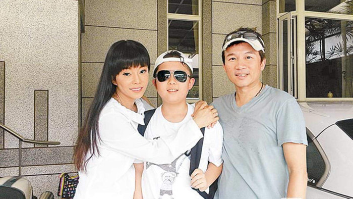 Địch Oanh mất tất cả vì con trai.