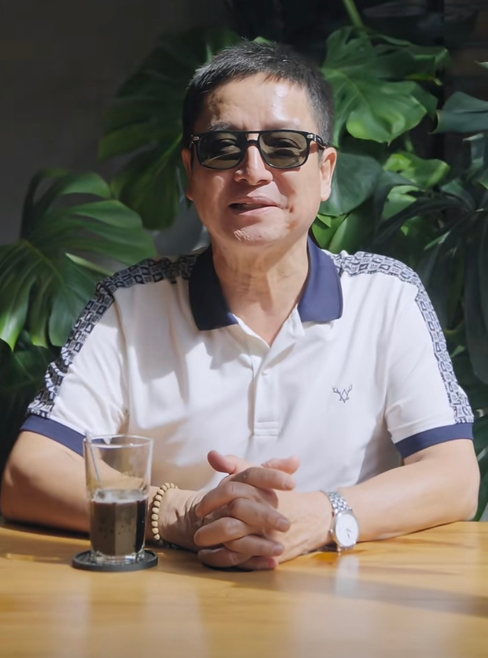 Nghệ sĩ Chí Trung đang tận hưởng cuộc sống về hưu. Ảnh: Chụp màn hình TikTok nhân vật.