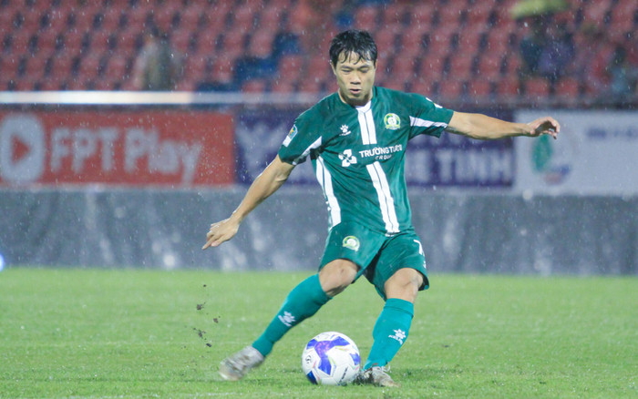 Hai tiền đạo HAGL khiến HLV Kim Sang Sik bỏ Công Phượng Ảnh 2