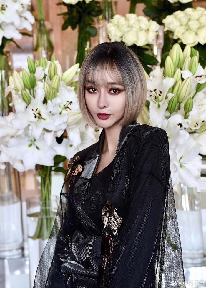 Hà Thừa Hy đã không còn muốn làm bản sao của Phạm Băng Băng nữa.