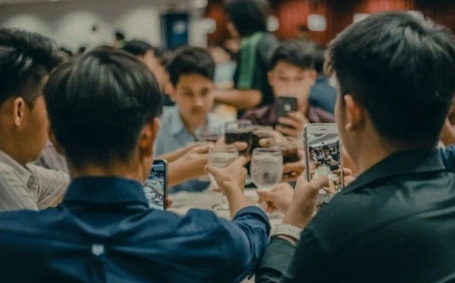 Để con trai vào 'trường điểm', bố nghe lời bạn học chi hơn 200 triệu đồng và cái kết ê chề Ảnh 2