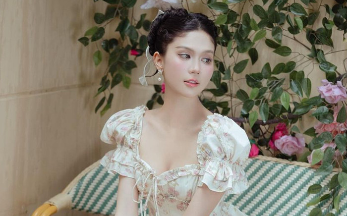 Ngọc Trinh trở về thú vui hàng hiệu 'kiểu bỏ sỉ', tổng giá trị hàng trăm triệu đồng Ảnh 2