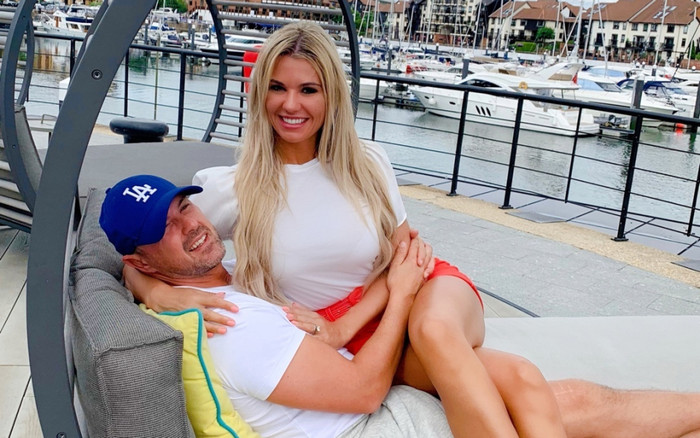 Bỏ chồng giàu hơn 15 tuổi, nữ người mẫu mất trắng khối tài sản 64 tỉ đồng Ảnh 2