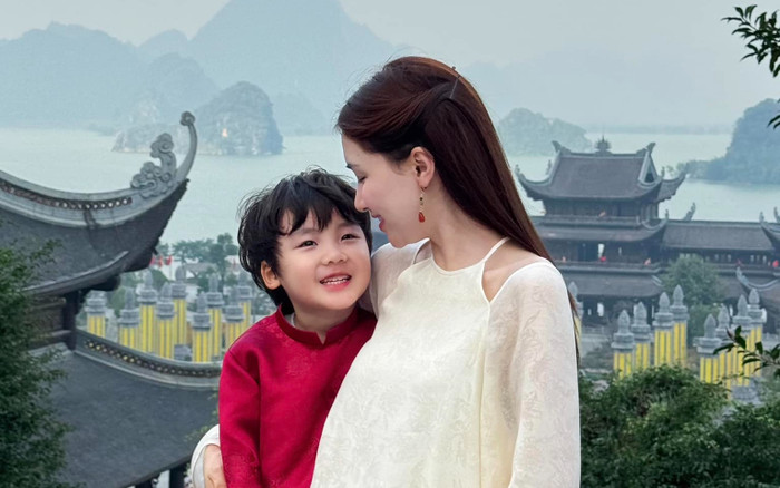 Con trai Hòa Minzy 6 tuổi đã bộc lộ năng khiếu giống mẹ Ảnh 2