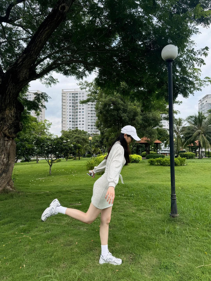 Hải Tú khoe vóc dáng nuột nà, được fan dành lời khen ngợi. 