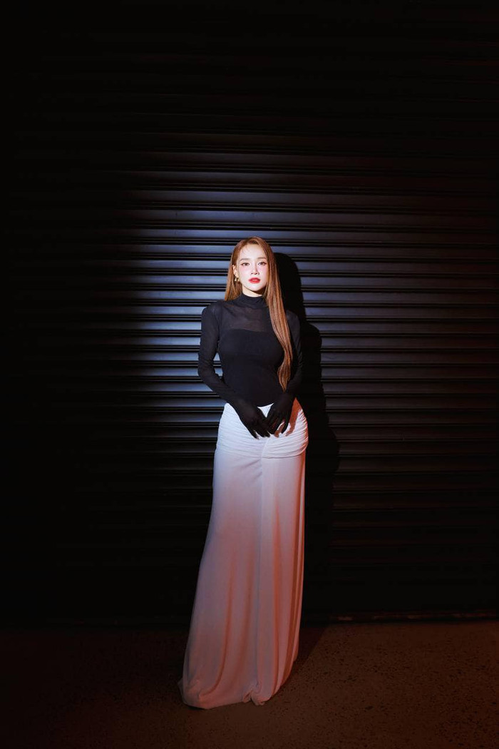 Nhã Phương xuất hiện với thân hình mảnh mai 1 năm sau khi sinh con thứ 2. 