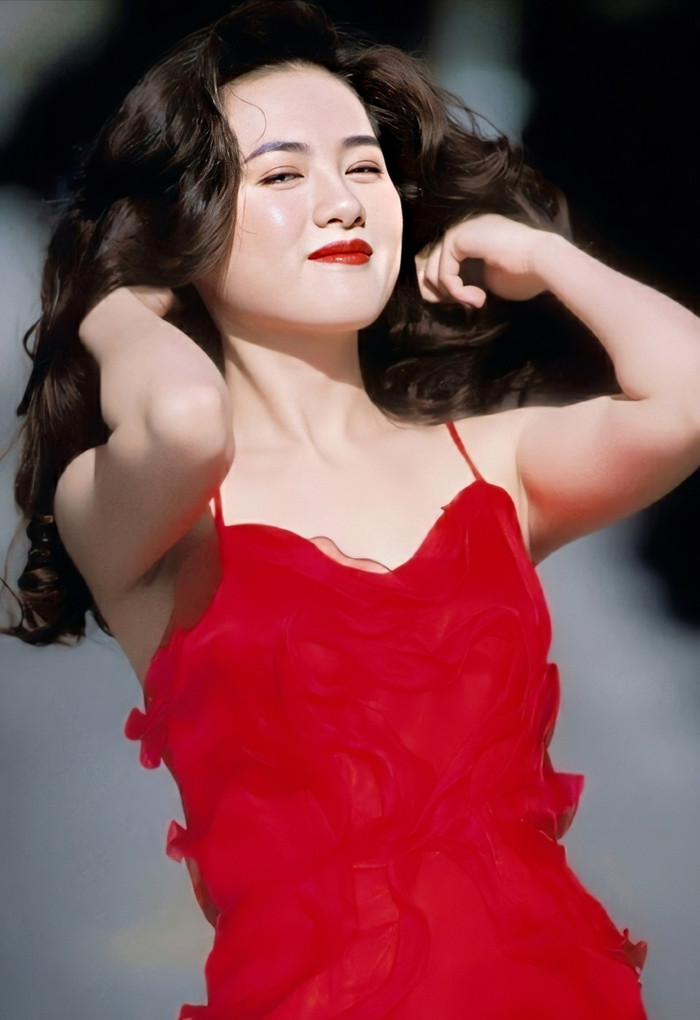 Lý Lệ Trân có niềm đam mê với những bộ phim nóng bỏng, đáng tiếc là cô không thể kéo dài thời hoàng kim của mình nhờ dòng phim này.