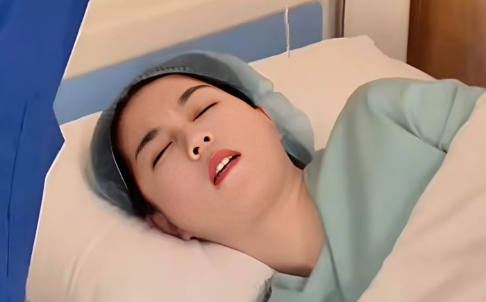 Lo cho tình trạng của Ngọc Trinh Ảnh 2