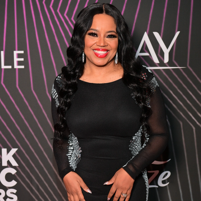 Nữ ca sĩ 51 tuổi được chuẩn đoán mắc ung thư, phải phẫu thuật cắt bỏ vòng 1 Ảnh 2