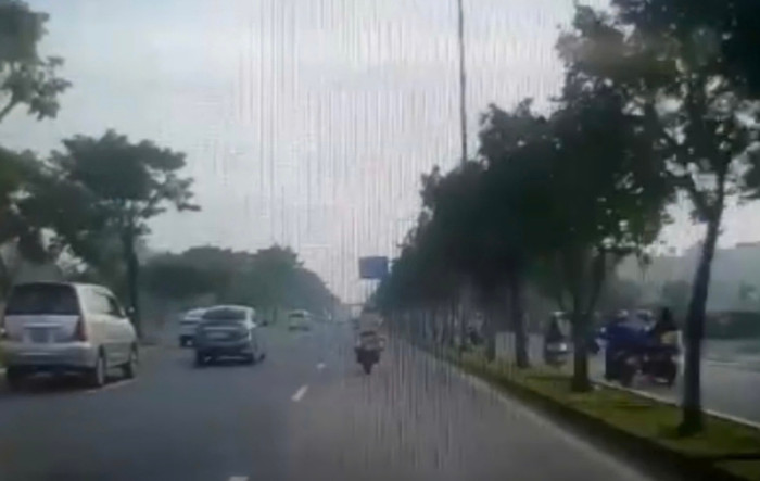 CSGT mở đường suốt 12 km giúp sản phụ vỡ ối đến bệnh viện kịp giờ.