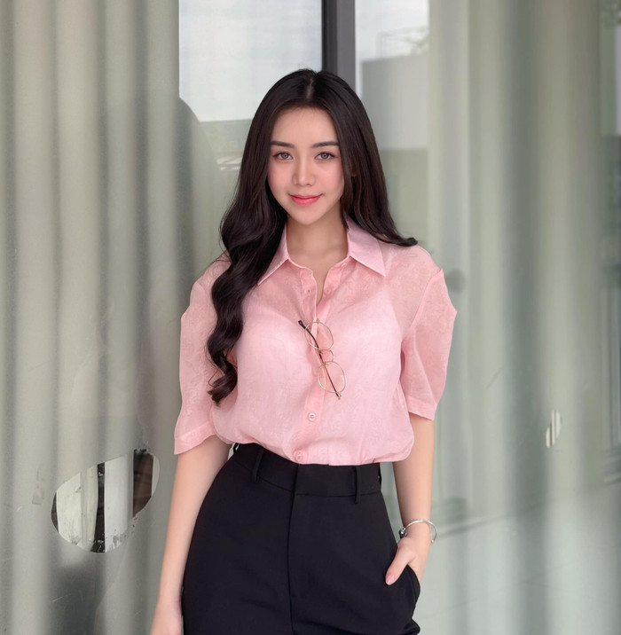 Quỳnh Kool vào vai cô giáo Nguyệt ở Chúng Ta Của 8 Năm Sau