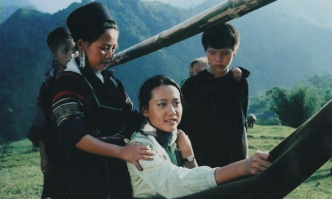 Hồng Ánh trong Thung Lũng Hoang Vắng