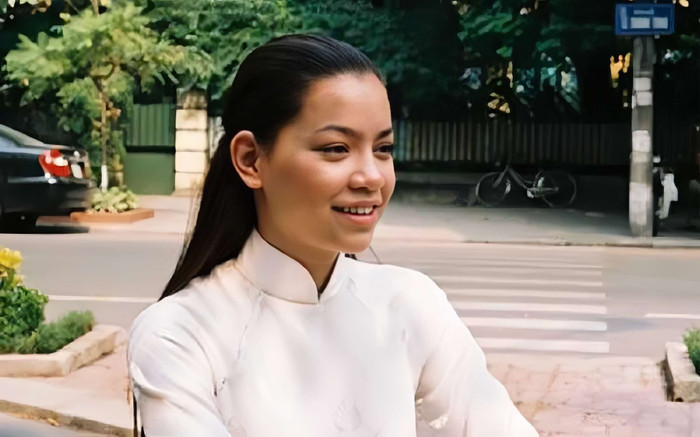 Ngỡ ngàng nhan sắc Hồ Ngọc Hà khi làm cô giáo cách đây 19 năm Ảnh 2