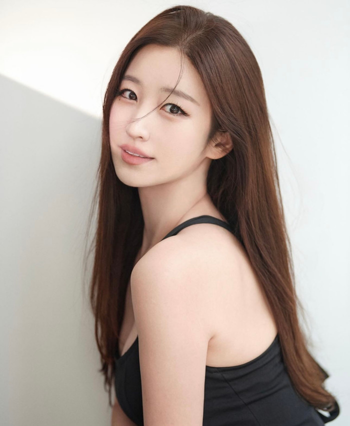 Nữ người mẫu Kim Na Jung đang vướng bê bối liên quan đến ma tuý.