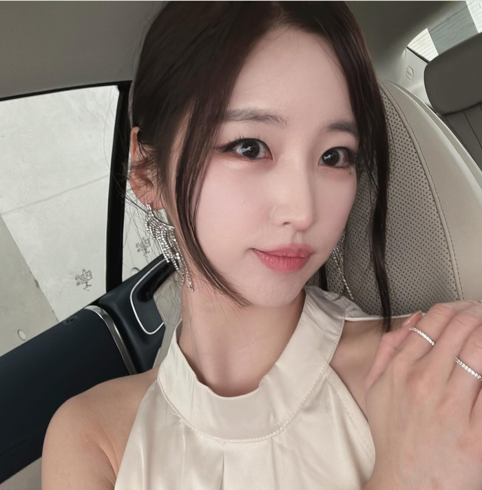 Sự việc nữ người mẫu Kim Na Jung liên quan đến ma tuý khiến cư dân mạng xôn xao. 