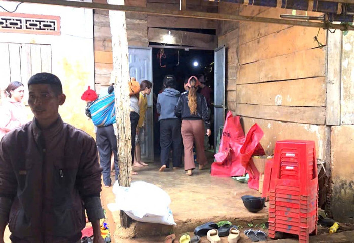 Nhà của 2 anh em đang lo hậu sự cho cháu Y.T.N. Ảnh: Báo Người lao động.
