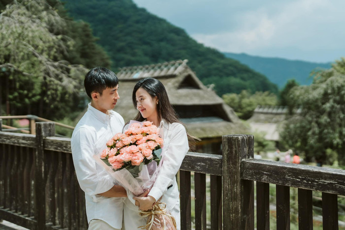 Cuộc sống hôn nhân hạnh phúc của Midu và thiếu gia Minh Đạt khiến nhiều người ngưỡng mộ. (Ảnh: FBNV)