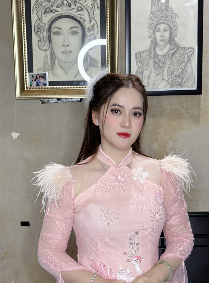 Con gái Vũ Linh nhiều lần bị mất tài khoản mạng xã hội và nhờ khán giả giúp đỡ. (Ảnh: FBNV)