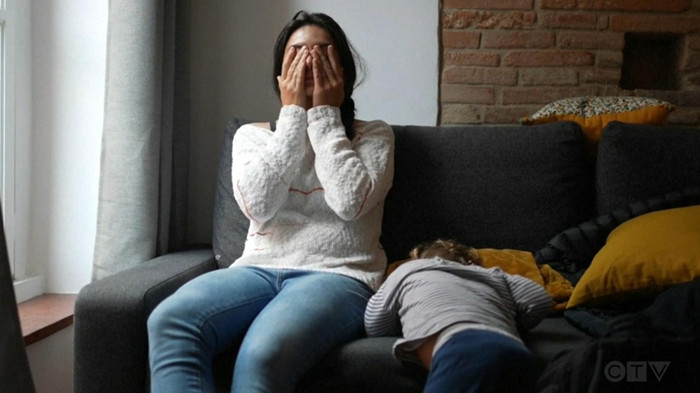 Cậu bé 15 tuổi mắc nợ hơn trăm triệu, ba mẹ 'tái mặt' khi biết được nguyên nhân (Ảnh minh họa).