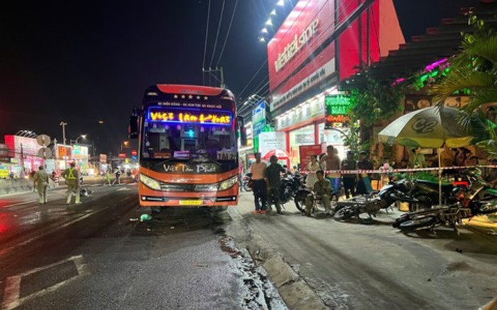 Xe khách xoay 180 độ trên đường, tông 1 người tử vong Ảnh 2