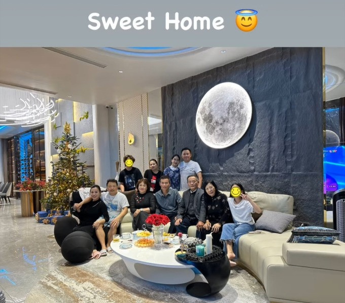 Shark Bình hiện sống cùng Phương Oanh trong căn biệt thự sang trọng. (Ảnh FBNV)