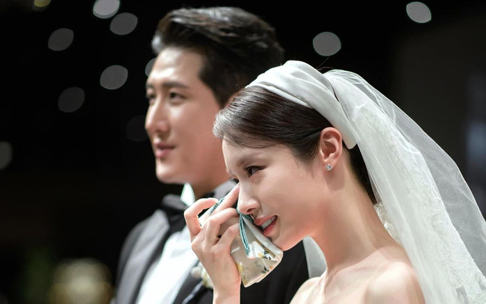 Nữ ca sĩ nổi tiếng và chồng cầu thủ chính thức ly hôn, đã thống nhất việc phân chia tài sản Ảnh 2