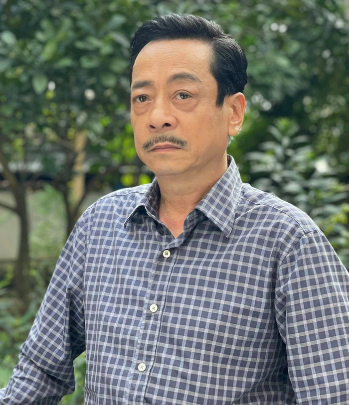 Đầu năm 2021, cả làng giải trí Việt và khán giả thương tiếc hay tin NSND Hoàng Dũng qua đời. Ảnh: FBNV